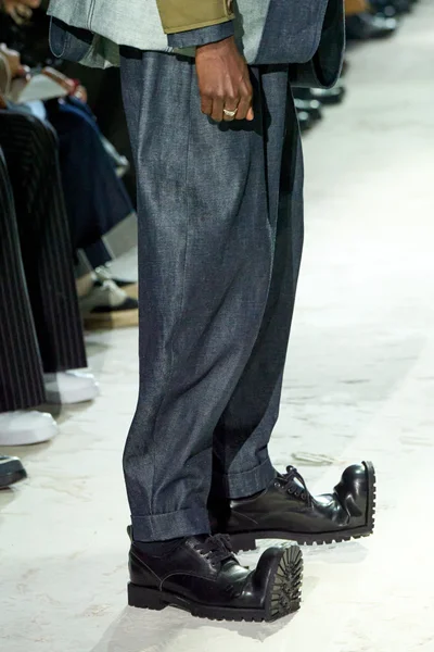 Look 97